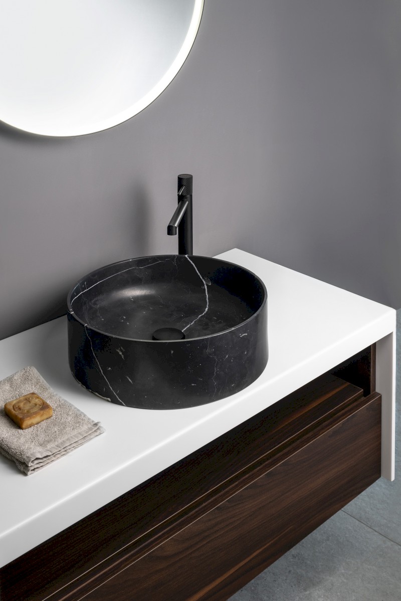 BLOK kamenné umyvadlo na desku, Ø 40cm, matný černý Marquin 2401-52