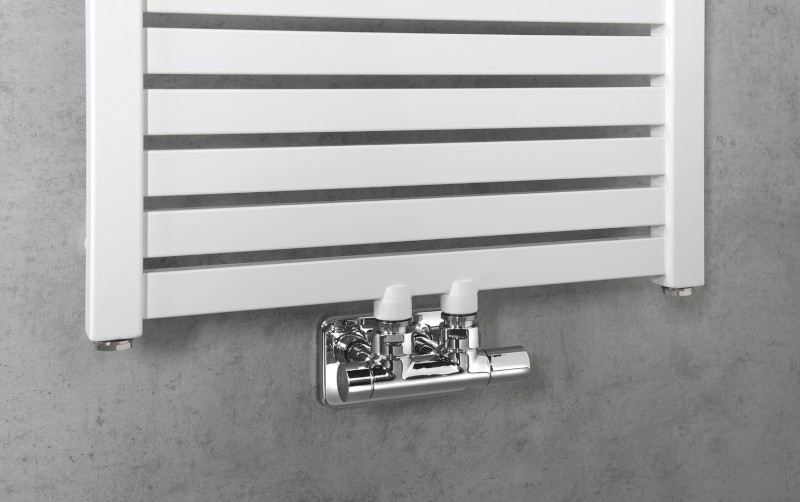 TONDI otopné těleso rovné 450x1330 mm, středové připojení, bílá DT470T