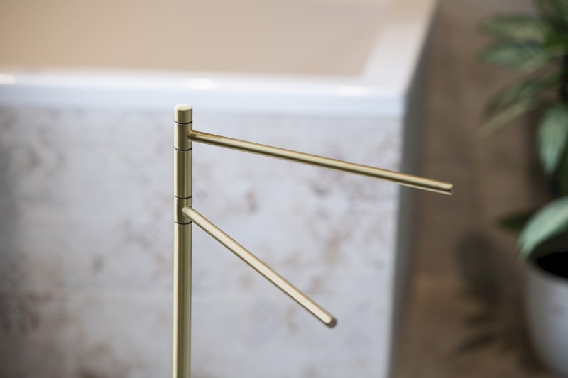 TRILLY stojan na ručníky, hranatý, zlato mat TR3188