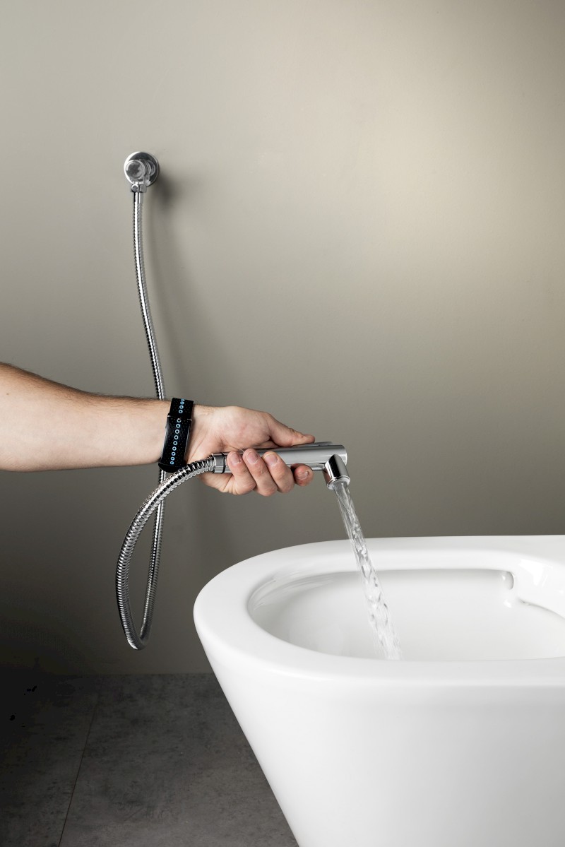 Nástěnný ventil s ruční bidetovou sprškou a bezpečnostní pojistkou,kulatý,chrom SG107