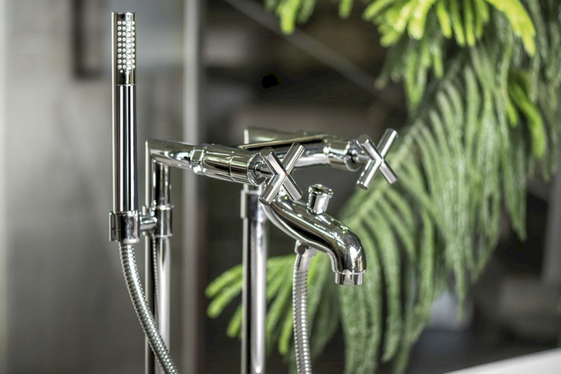 AXIA nástěnná vanová baterie, chrom 581