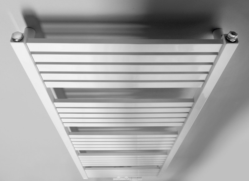 GRUNT otopné těleso rovné 500x1330 mm, středové připojení, bílá 600.122.4