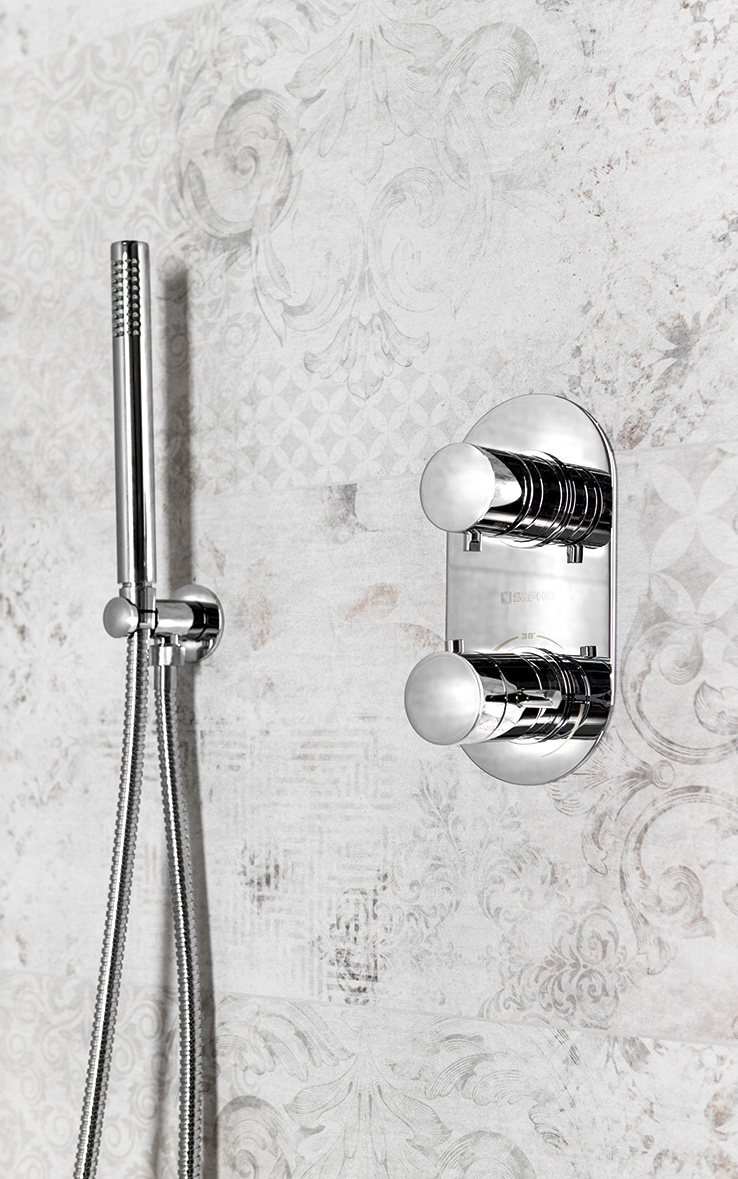 Držák sprchy kulatý, pevný, s vyústěním, chrom SG203