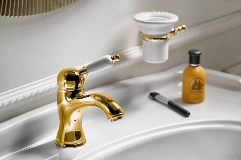 KIRKÉ WHITE stojánková umyvadlová baterie s výpustí, bílá páčka, zlato KI02BZ