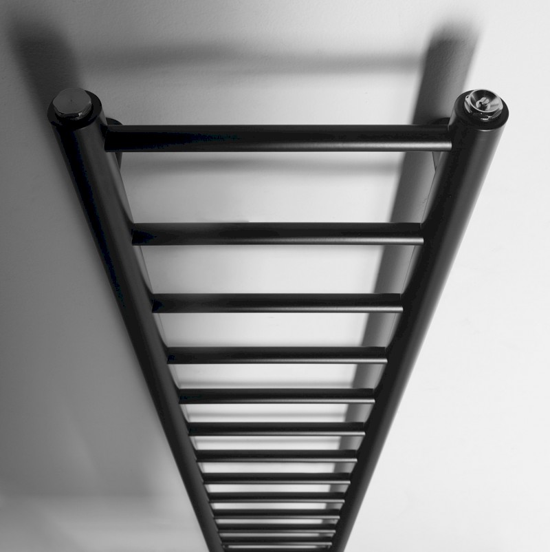 DINA otopné těleso 300x1740 mm, černá mat IR376B