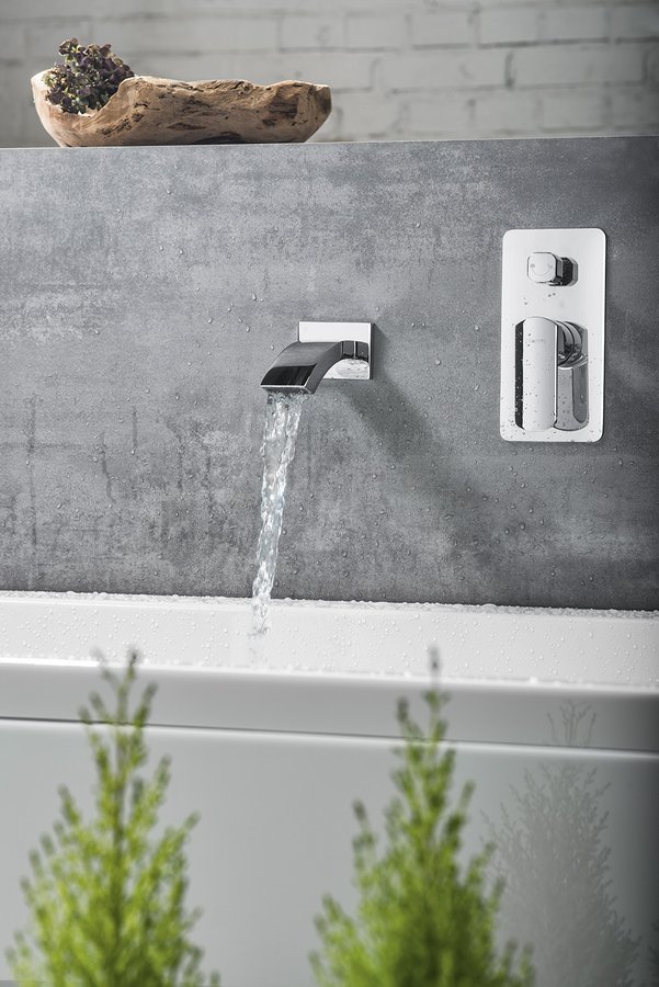 GINKO nástěnná výtoková hubice, chrom 1205-03