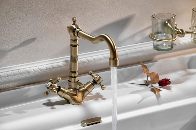 ANTEA stojánková umyvadlová baterie s retro hubicí s výpustí, bronz 3376